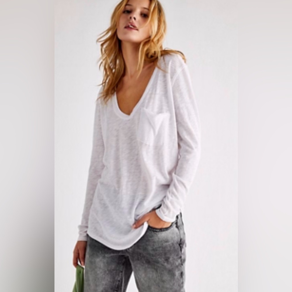 NWOT Free People We The Free Betty Long Sleeve Front Pocket Scoop Neck